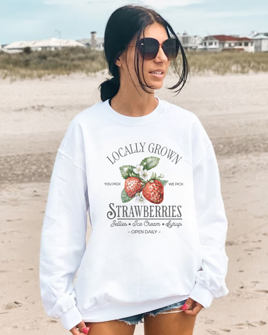 Strawberry Bliss Sudadera Blanca Orgánica