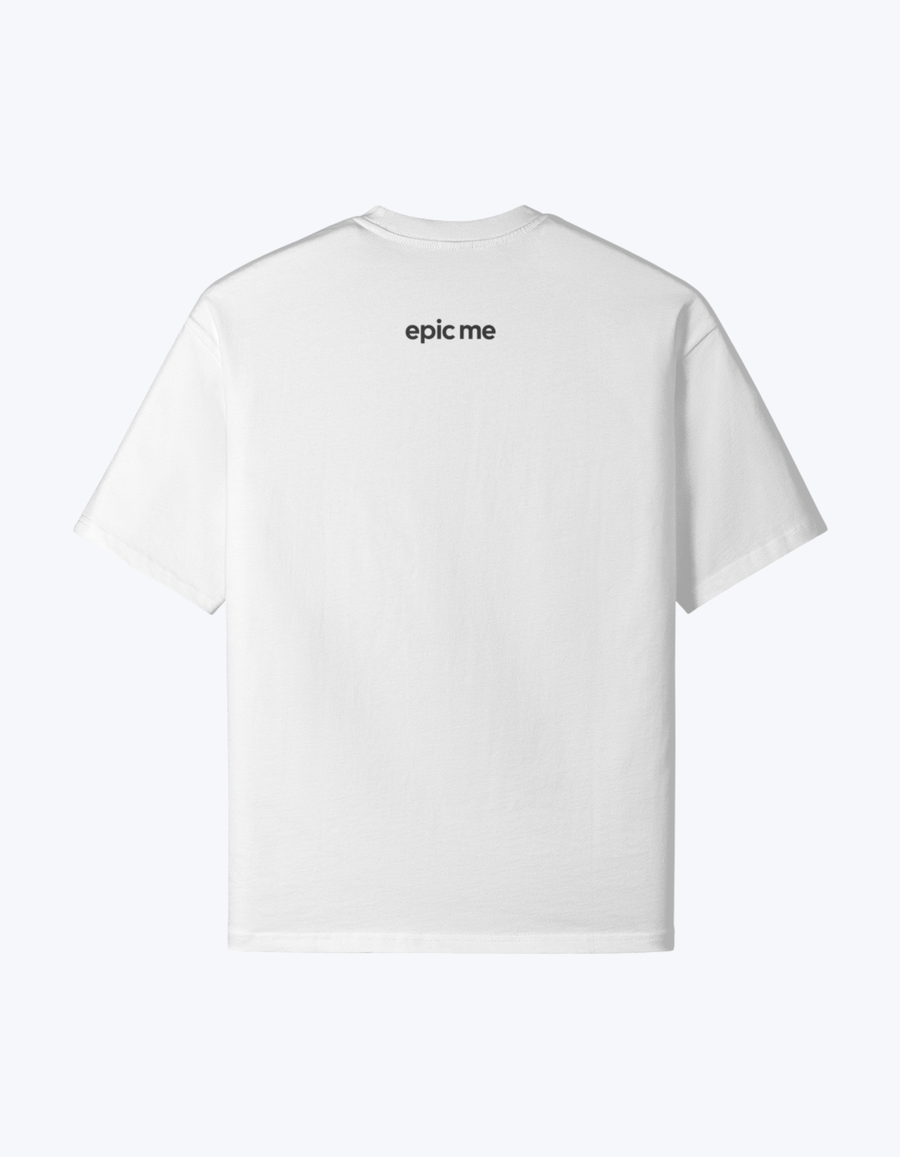 parte trasera de camiseta oversize blanca Epic Me