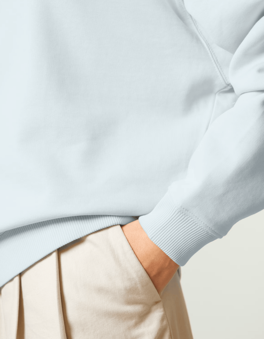 Detalle del puño en sudadera oversize Teddy Epic Me