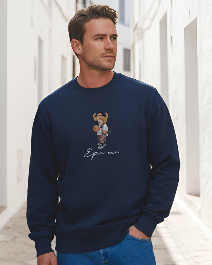 Hombre con sudadera azul marino Epic Me Bear de algodón orgánico