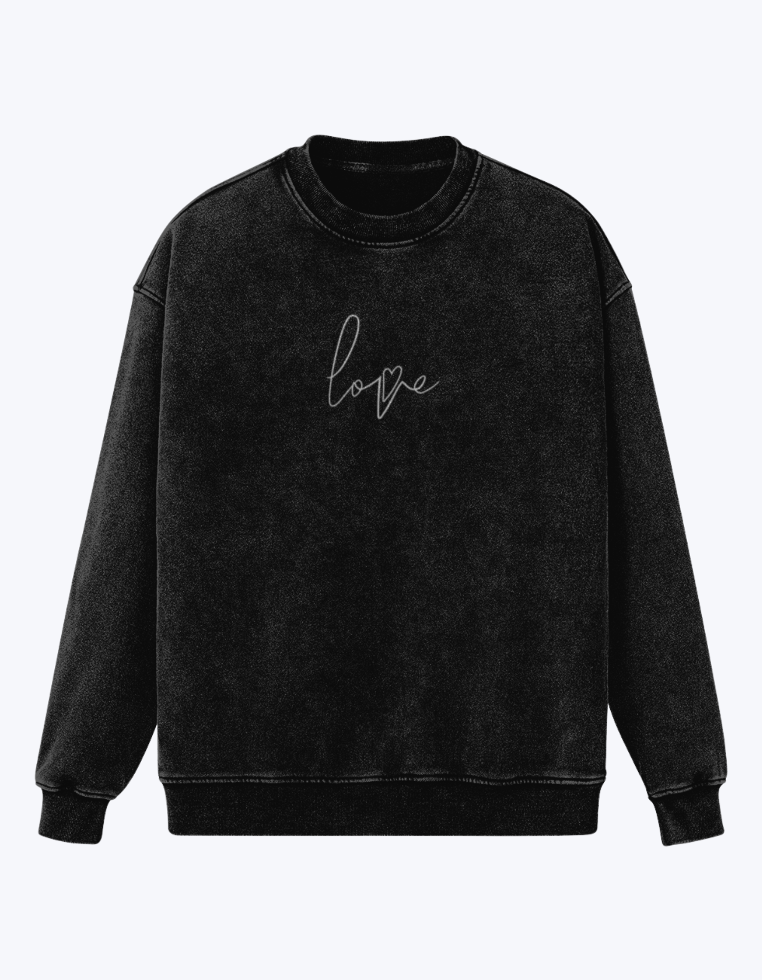 Vista frontal de Sudadera oversize vintage negra con bordado “Love”